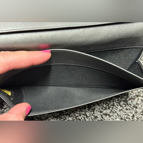 Chanel vintage black Caviar leather large flap wallet with insert/chain - Picture 14 of 17